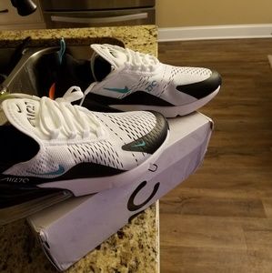 Nike Air max 270s size 11